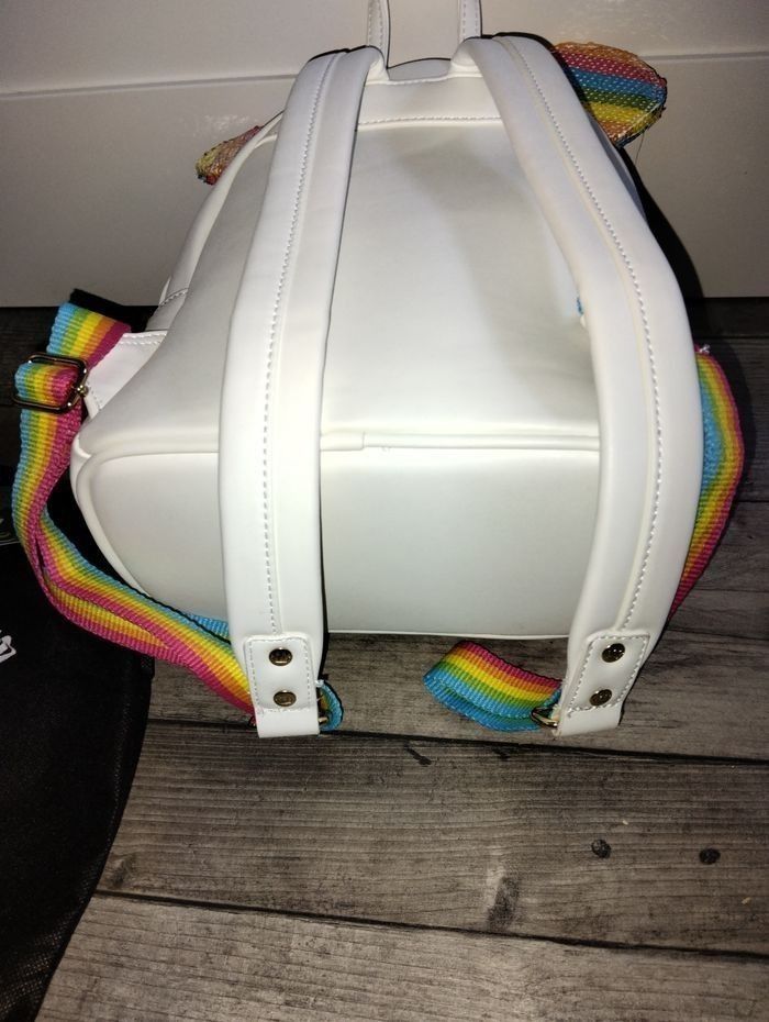 Loungefly sac à dos sequins et porte monnaie - photo numéro 8