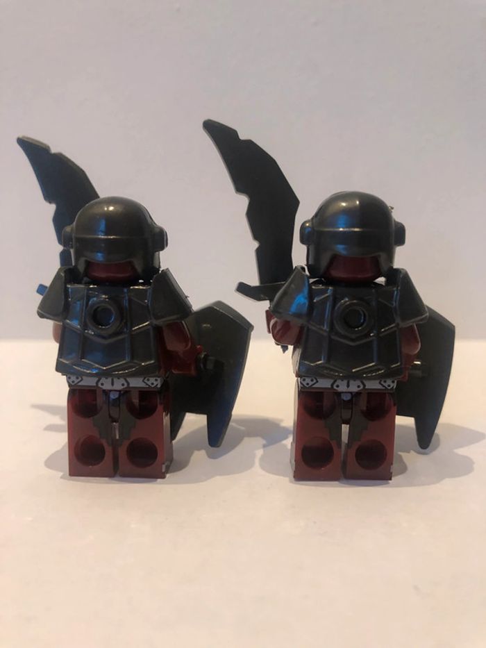 Figurine type lego 2 orcs le seigneur des anneaux/Hobbit - photo numéro 3