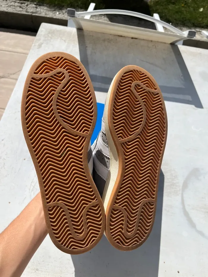 Adidas Campus 00s taille 42 - photo numéro 2