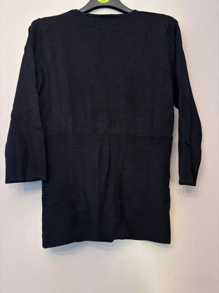 🌷Pull noir manche 3/4 cintré taille L🌷 - photo numéro 2