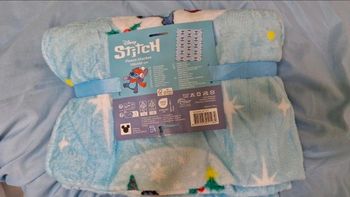 Plaid de Noël stitch 130 x 160cm disney