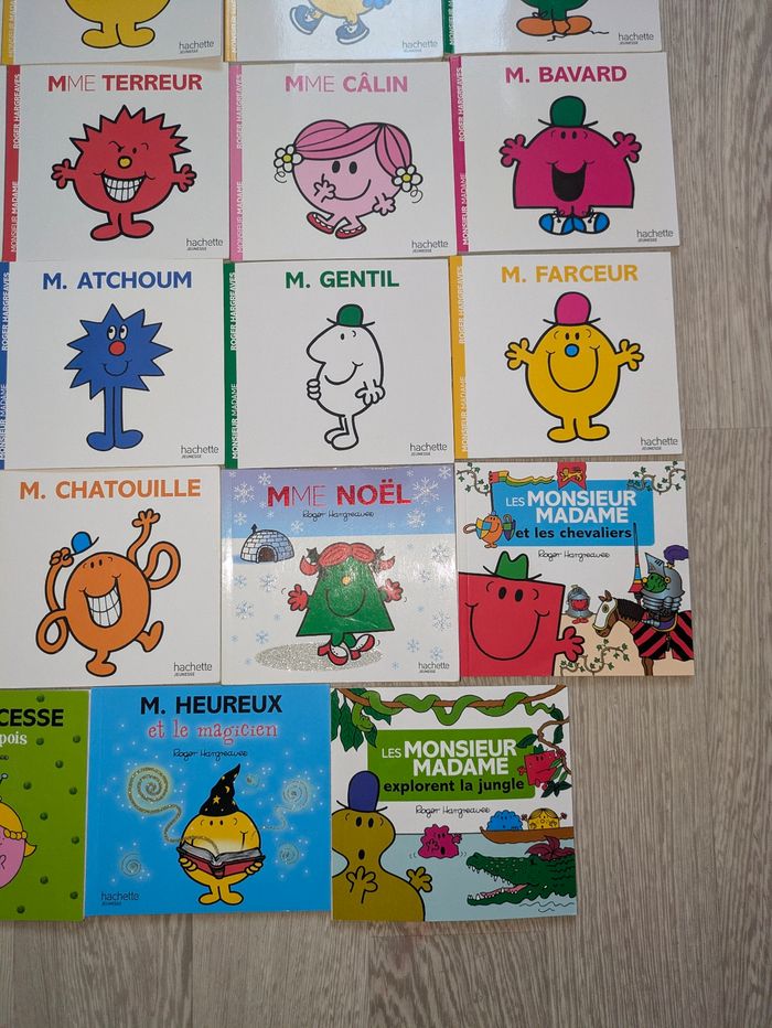 Coffret collector Monsieur Madame et lot 27 de livres - photo numéro 6