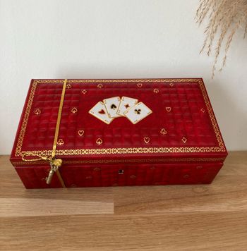 Vintage-Très belle boîte vide rouge-Effet matelassé pour cartes