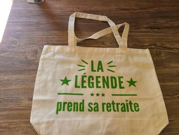 sac la légende prend sa retraite