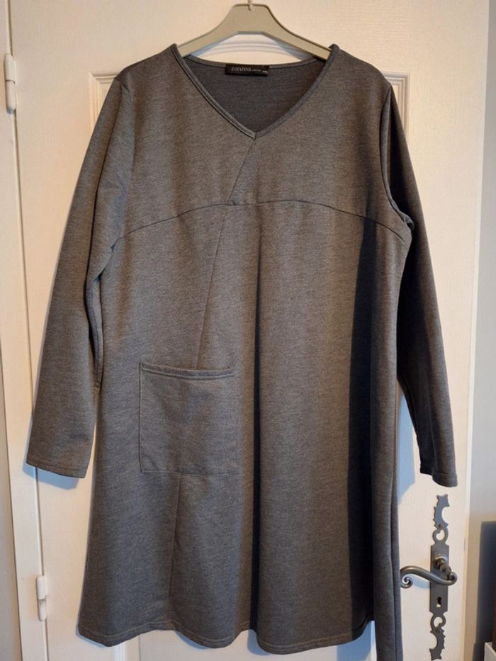 Robe grise