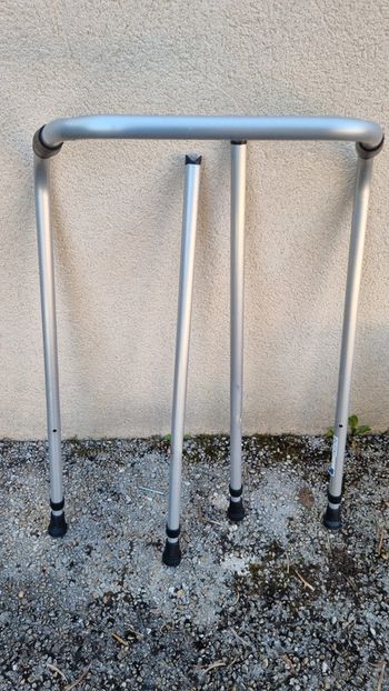 Dehambulateur métal pour personne âgée