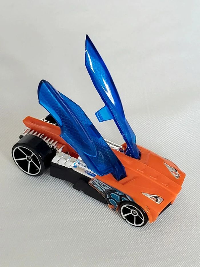 2 Hot wheels Buzz Bomb + Draggin' Tall - photo numéro 5