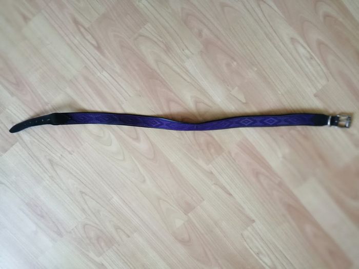 Ceinture violette en cuir et toile