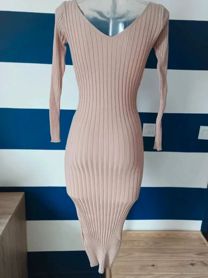 Robe pull manches longues côtelé vieux rose neuve Shein taille M (38) - photo numéro 3