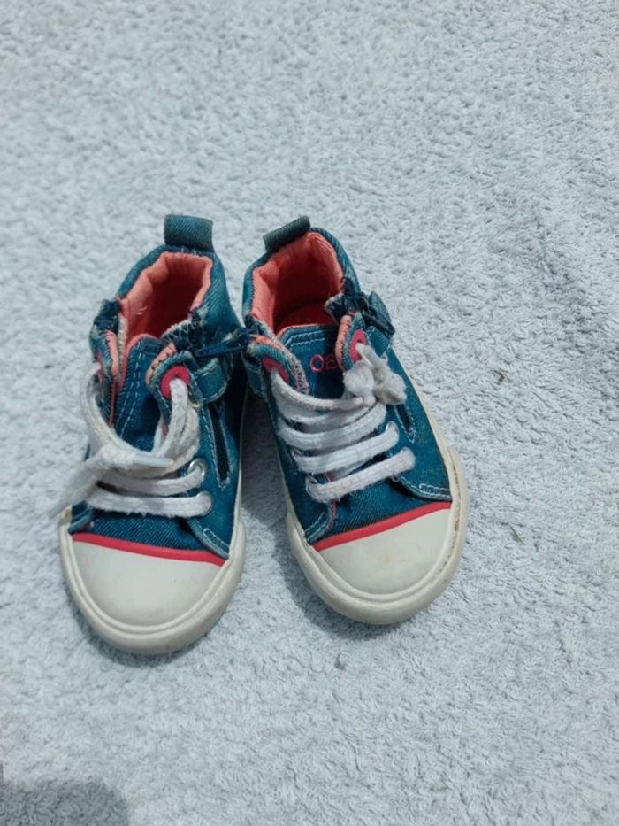 Basket  bébé  fille  18