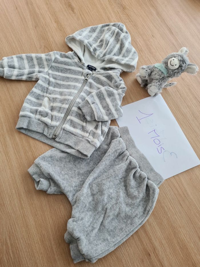 Ensemble bébé 1 mois