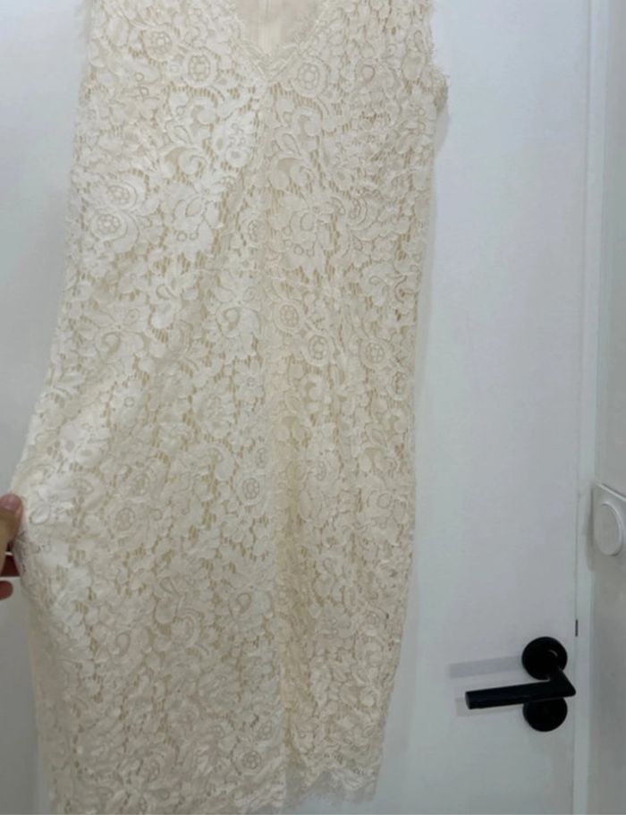 Robe en Dentelles Neuve taille S Crème - photo numéro 2