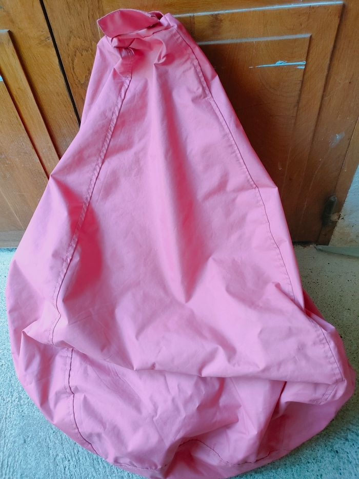Pouf poire rose