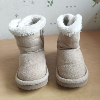 Bottines légère et fourrée 24