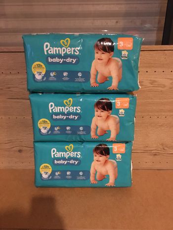 150 couches Pampers baby dry taille 3
