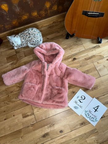 Jolie veste en peluche bien chaude rose très bon état la redoute 2 ans