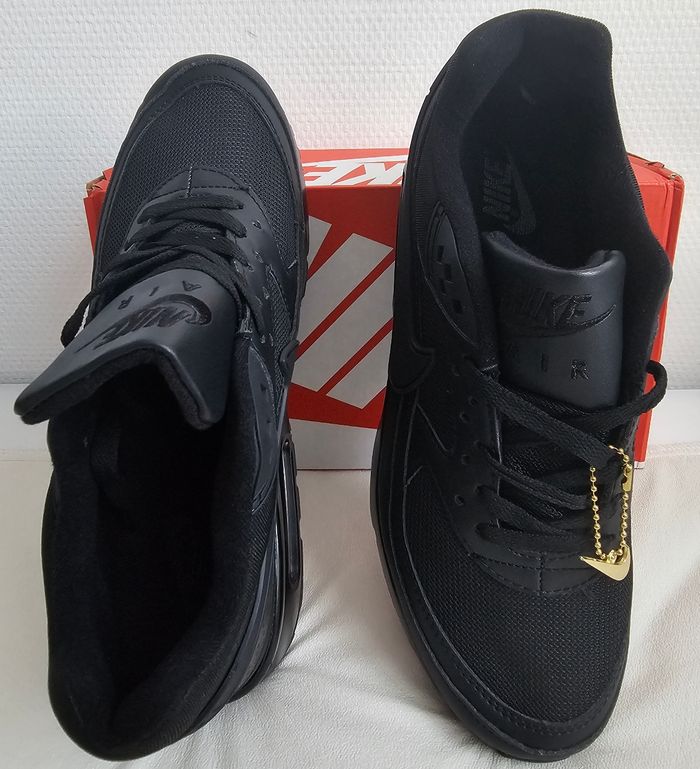 Basket Nike Air Max BW Neuve - photo numéro 2
