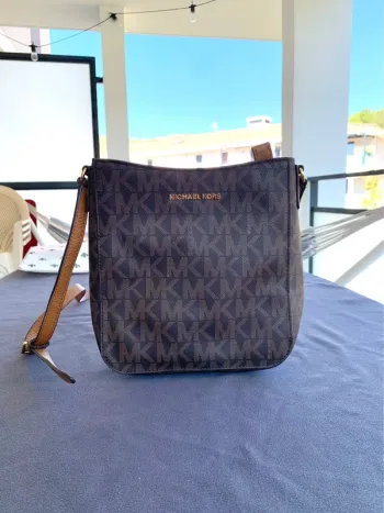 Sac Michael Kors Jet Set Travel logo