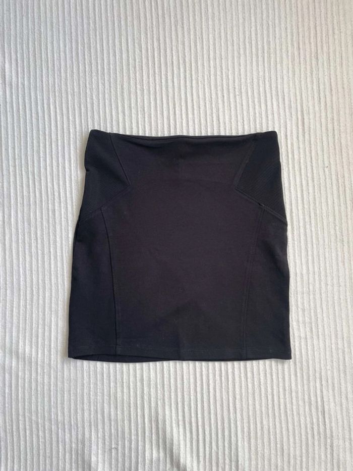 Jupe noire courte