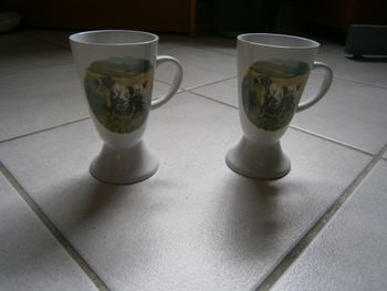 Lot de 2 mazagrans motif "chasse"