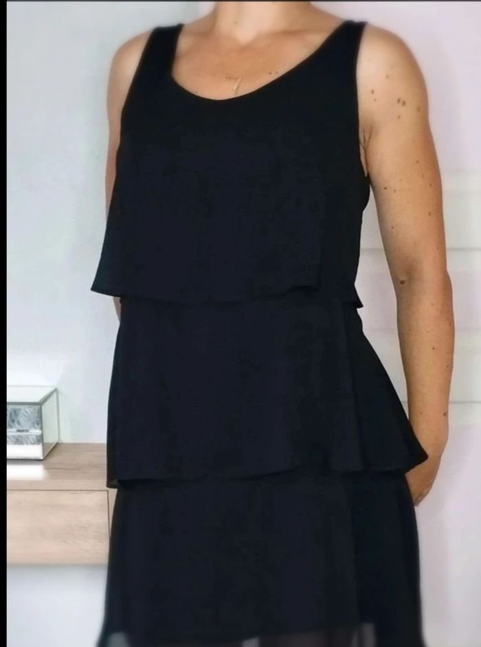 Robe  volantée noire -  Promod vintage  80's  - T40 =  36  actuel  - Comme Neuve