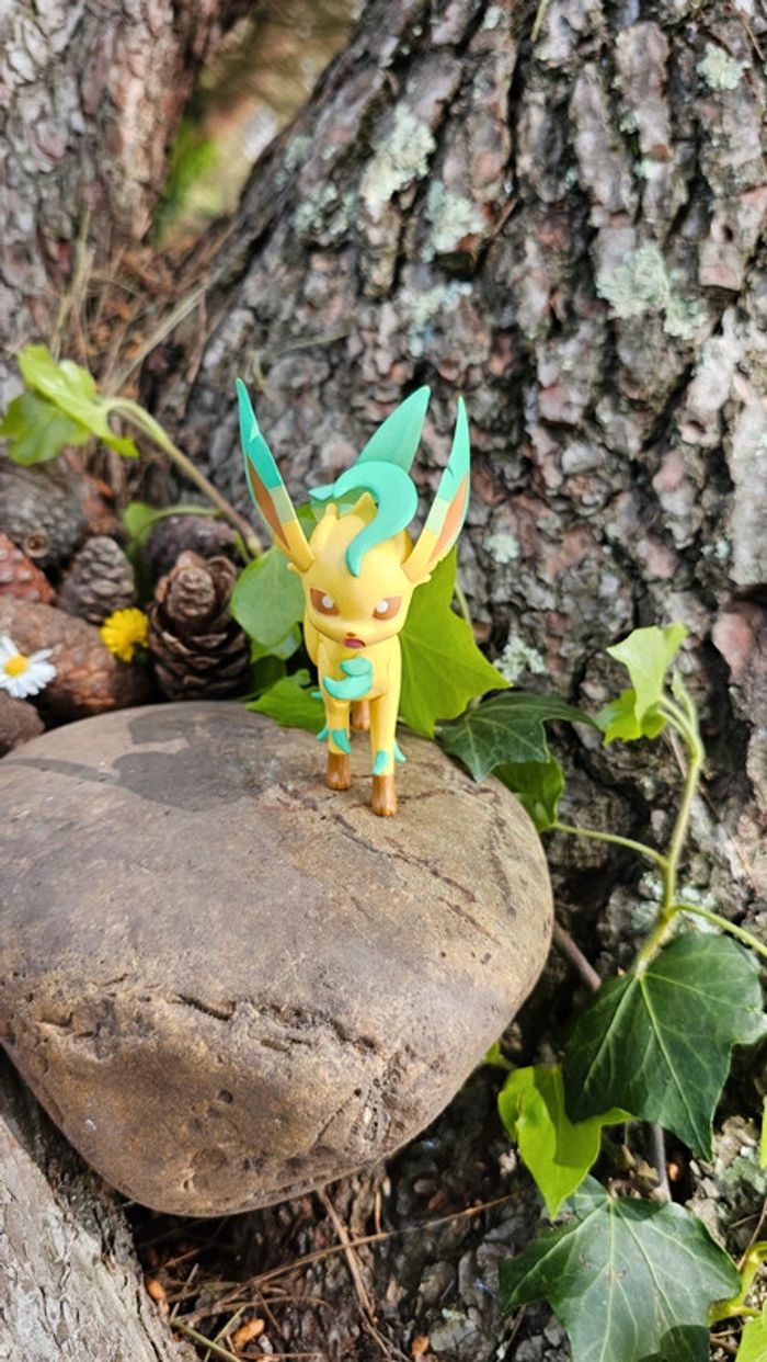 Super figurine Pokemon Nintendo Phyllali