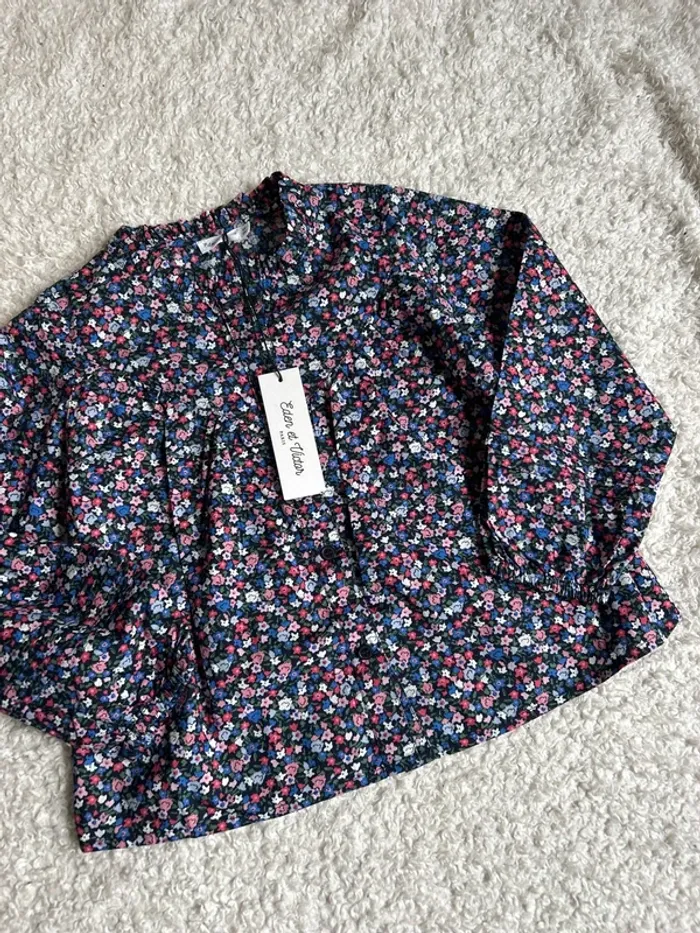 Chemise fleurie