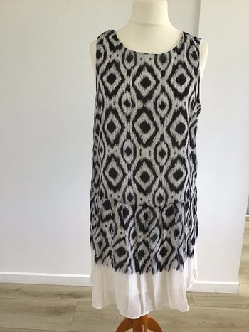 Robe blanche et grise XL