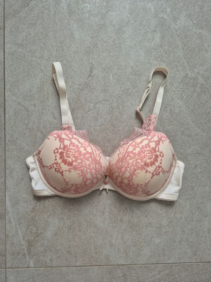 Soutien gorge rose blanc push up c&a