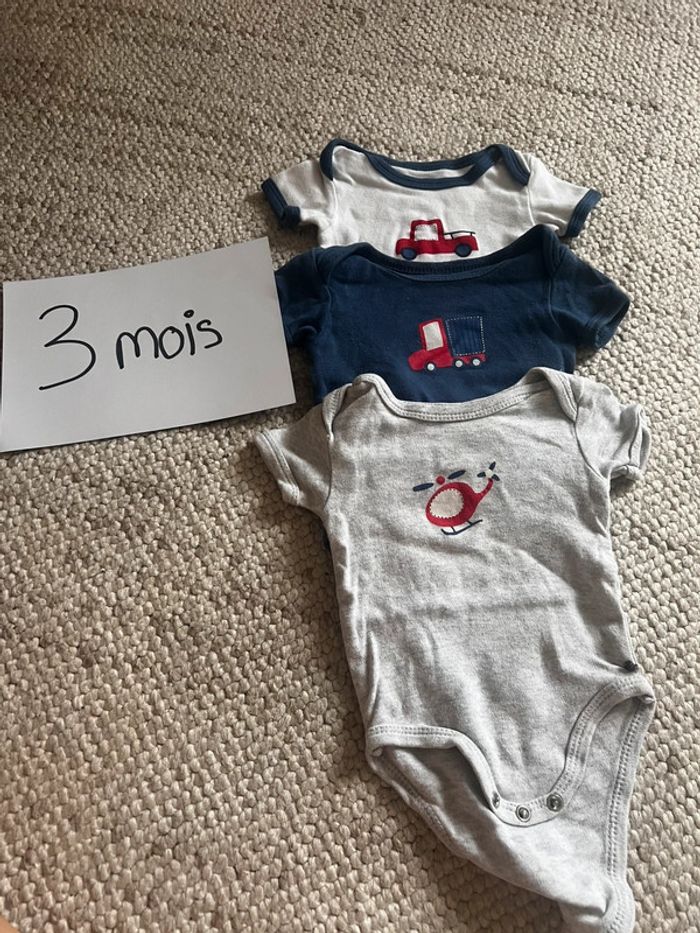 Lot body manches courtes 3 mois - photo numéro 6