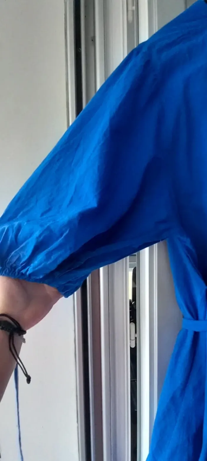 Robe bleue - photo numéro 4