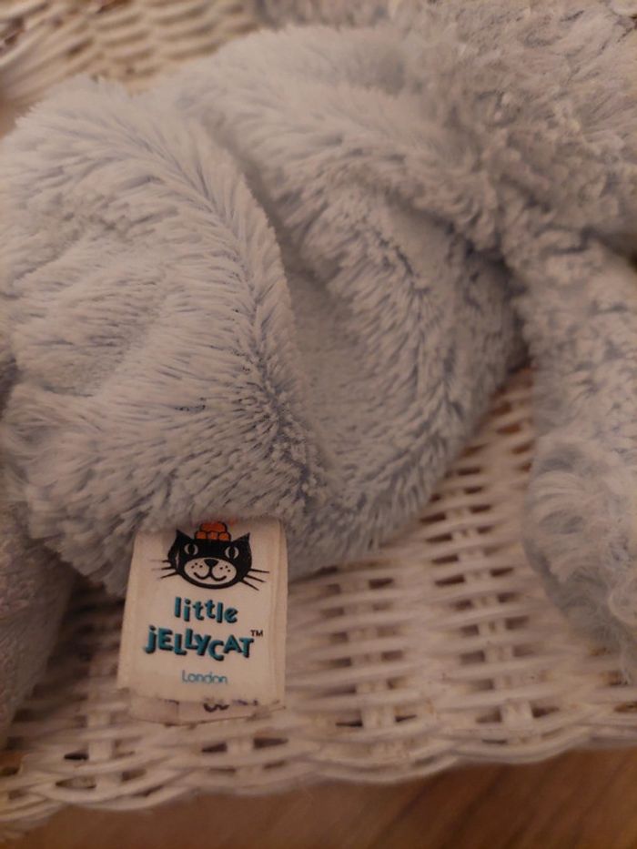 #P5 - Doudou lapin bleu Jellycat - photo numéro 6