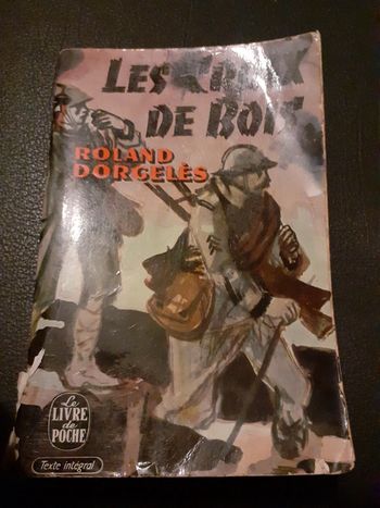 Livre Les croix de bois