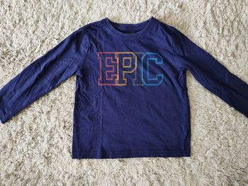 Tee-shirt taille 3-4 ans/104cm longues manches