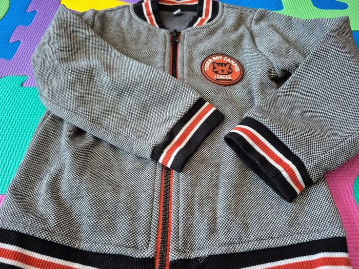 Veste/gilet neuf Carrefour 24m - photo numéro 6