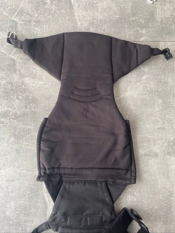 Porte bébé noir easyfit chicco - photo numéro 9
