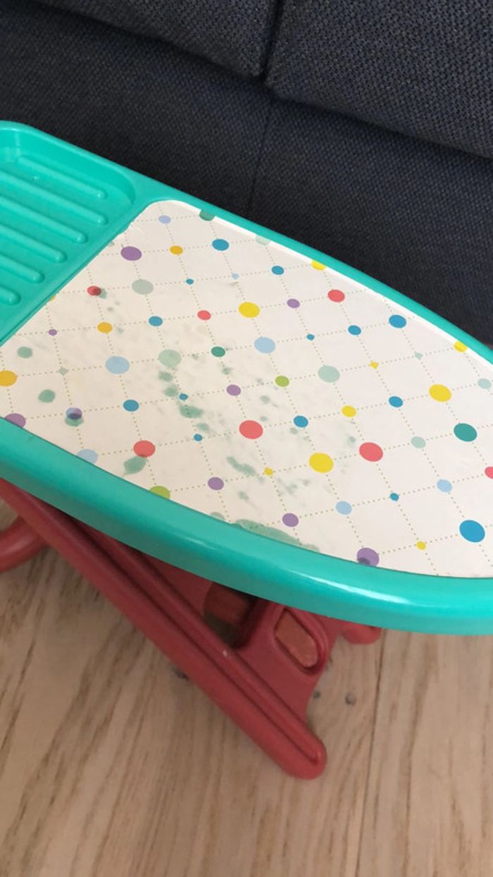 Petite tabe à repasser - photo numéro 2