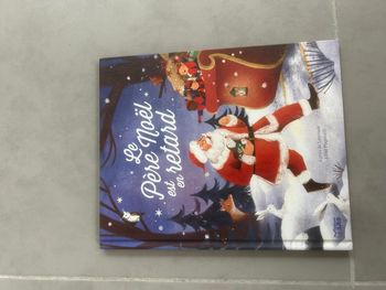 Livre Le Père Noël est en retard  comme neuf 