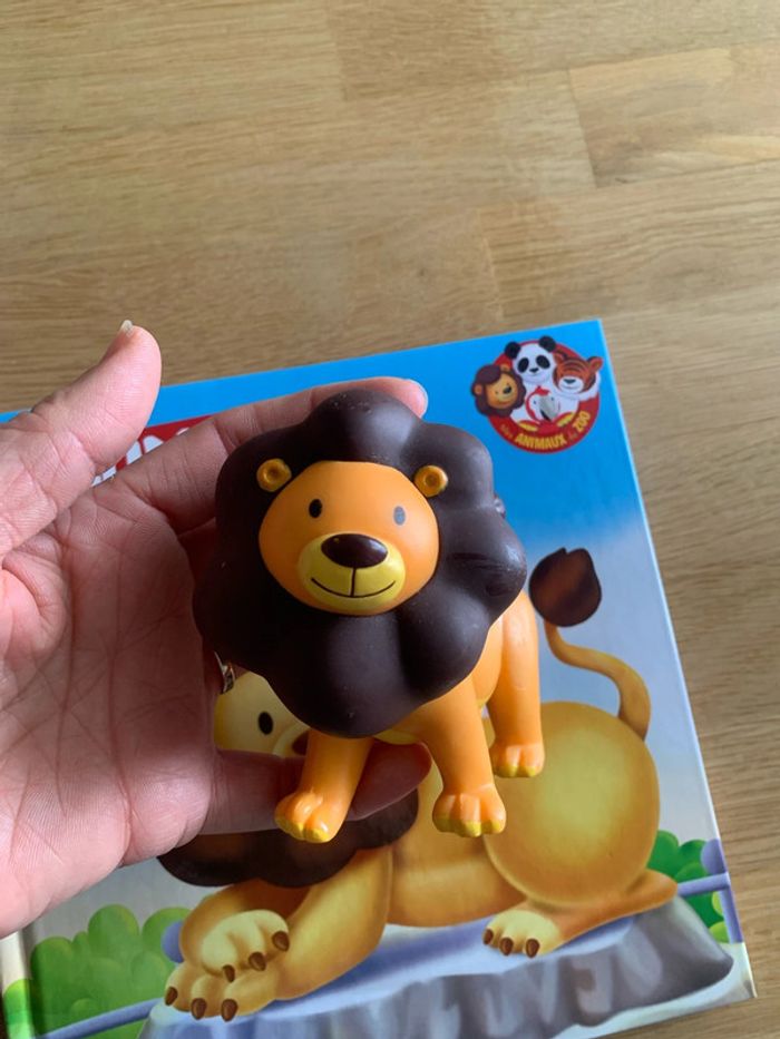 Livre et figurine Loumba le lion - photo numéro 2
