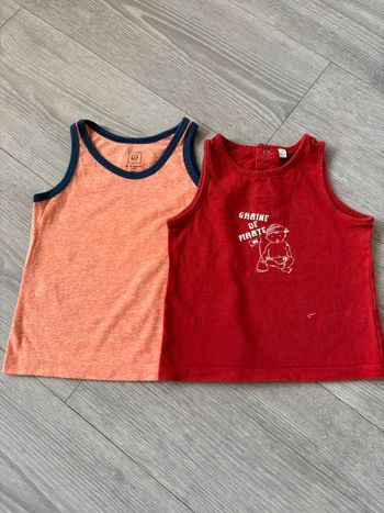 Lot 2 Débardeurs taille 12 mois