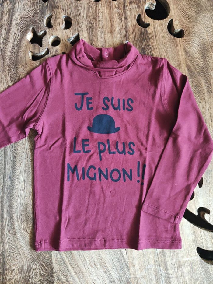 Sous-pull, neuf, 36 mois.