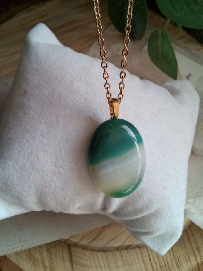 Collier en pierre naturelle d'agate