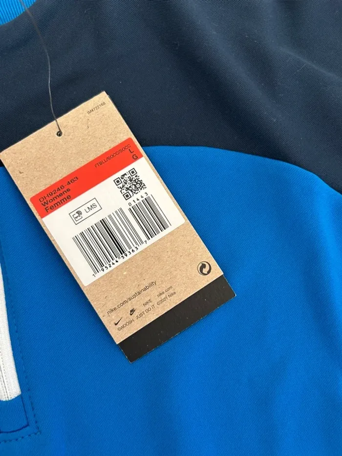 Haut Nike taille l - photo numéro 3