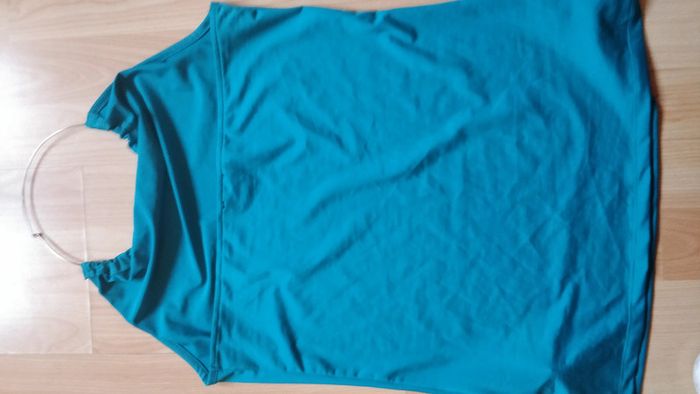 Top dos nu taille 38/40 - photo numéro 3