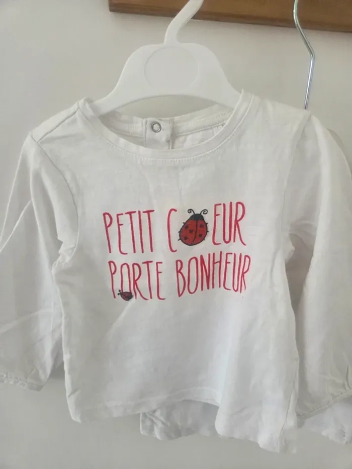 Lot 4 tee-shirts 18m - photo numéro 2