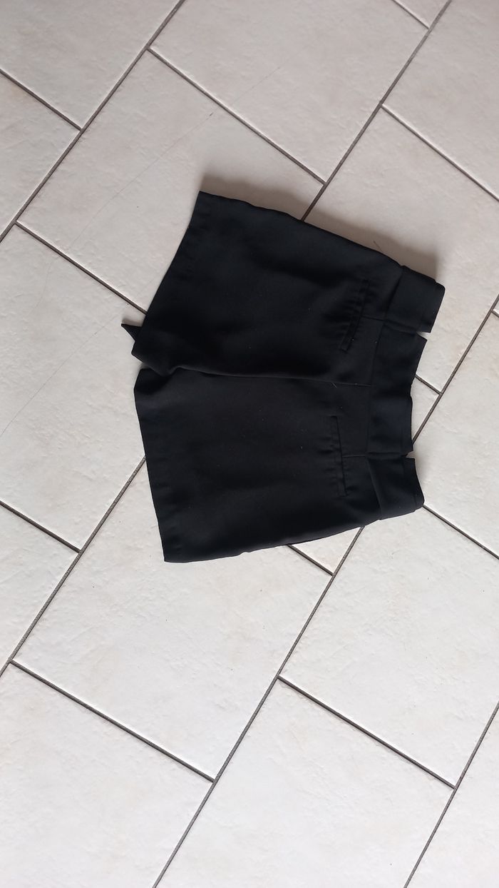 Short camaieu noir femme 40 tbe - photo numéro 3