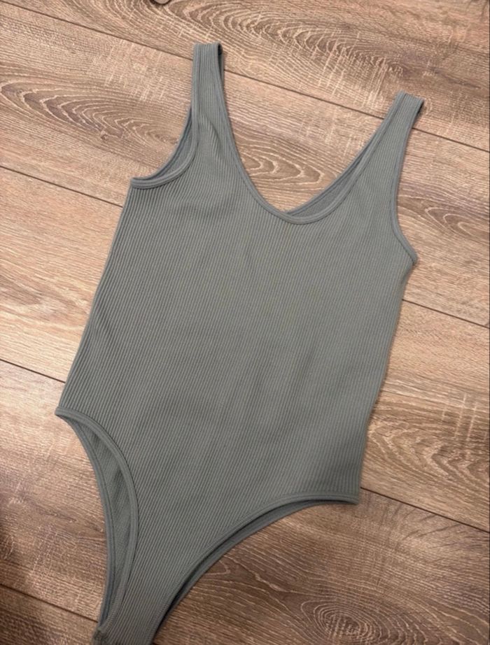 Bodies - photo numéro 2