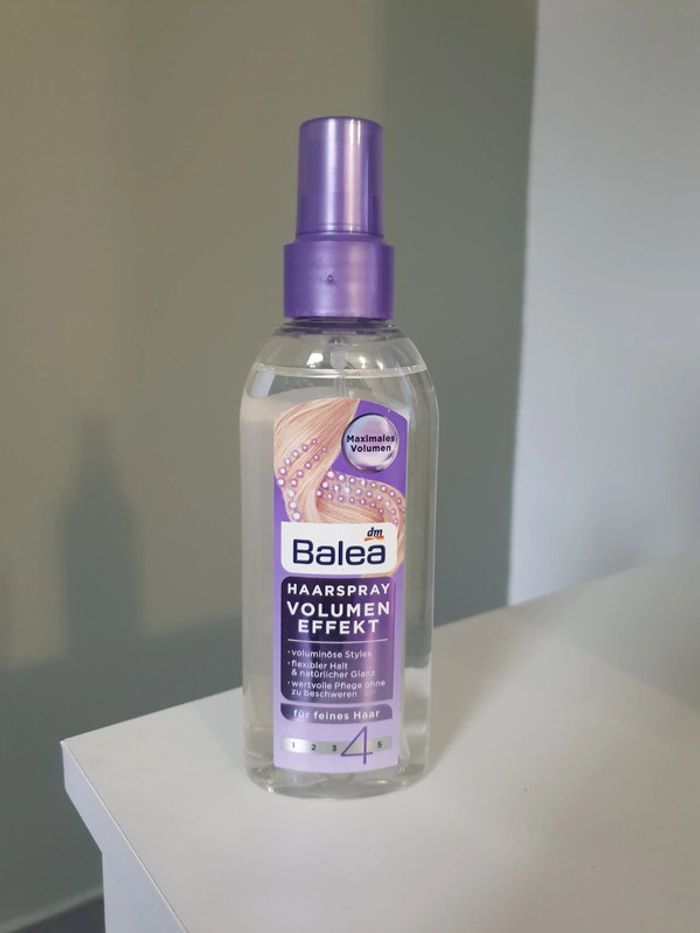 Spray fixateur cheveux