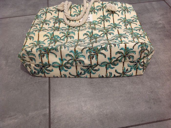 Sac d'été Nuxe et Hipanema motifs tropicaux - photo numéro 3
