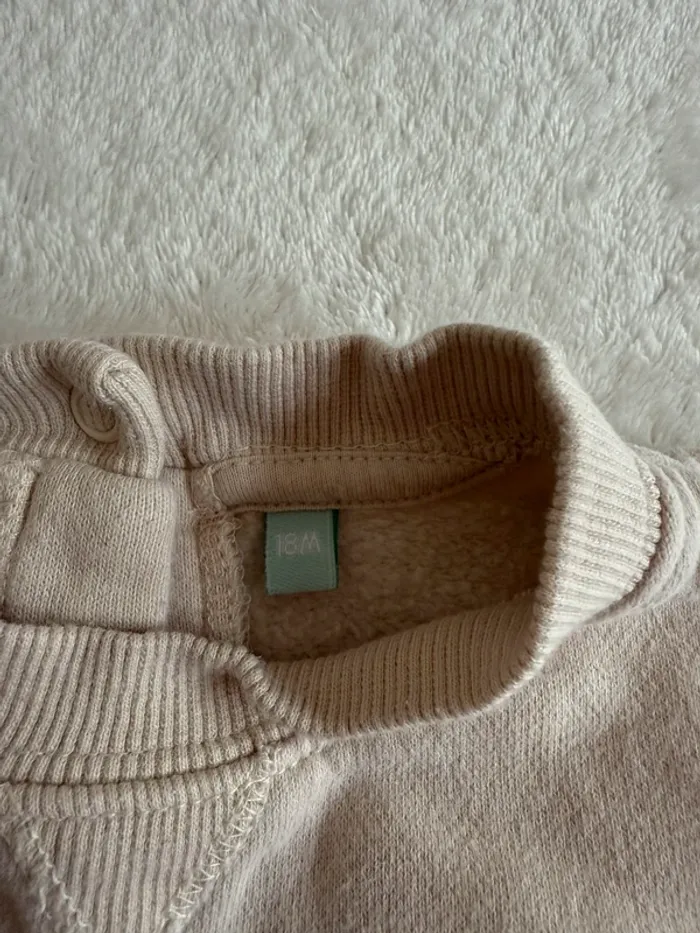 Pull Winnie, l’ourson, taille 18 mois - photo numéro 3